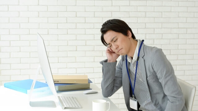 退職手続きのストレスを解消！退職代行の選び方と注意点。メリットとデメリットを解説